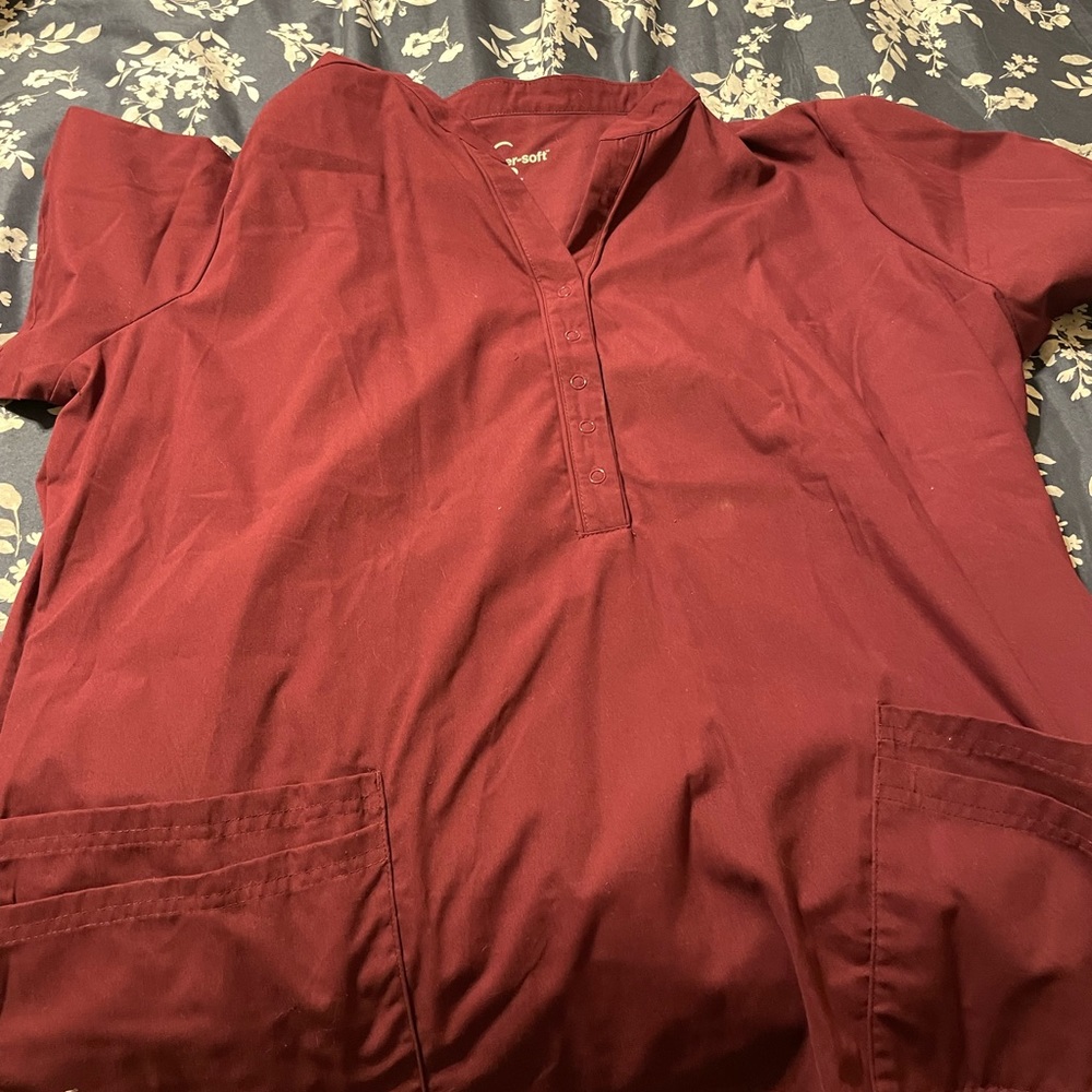 Scrub top